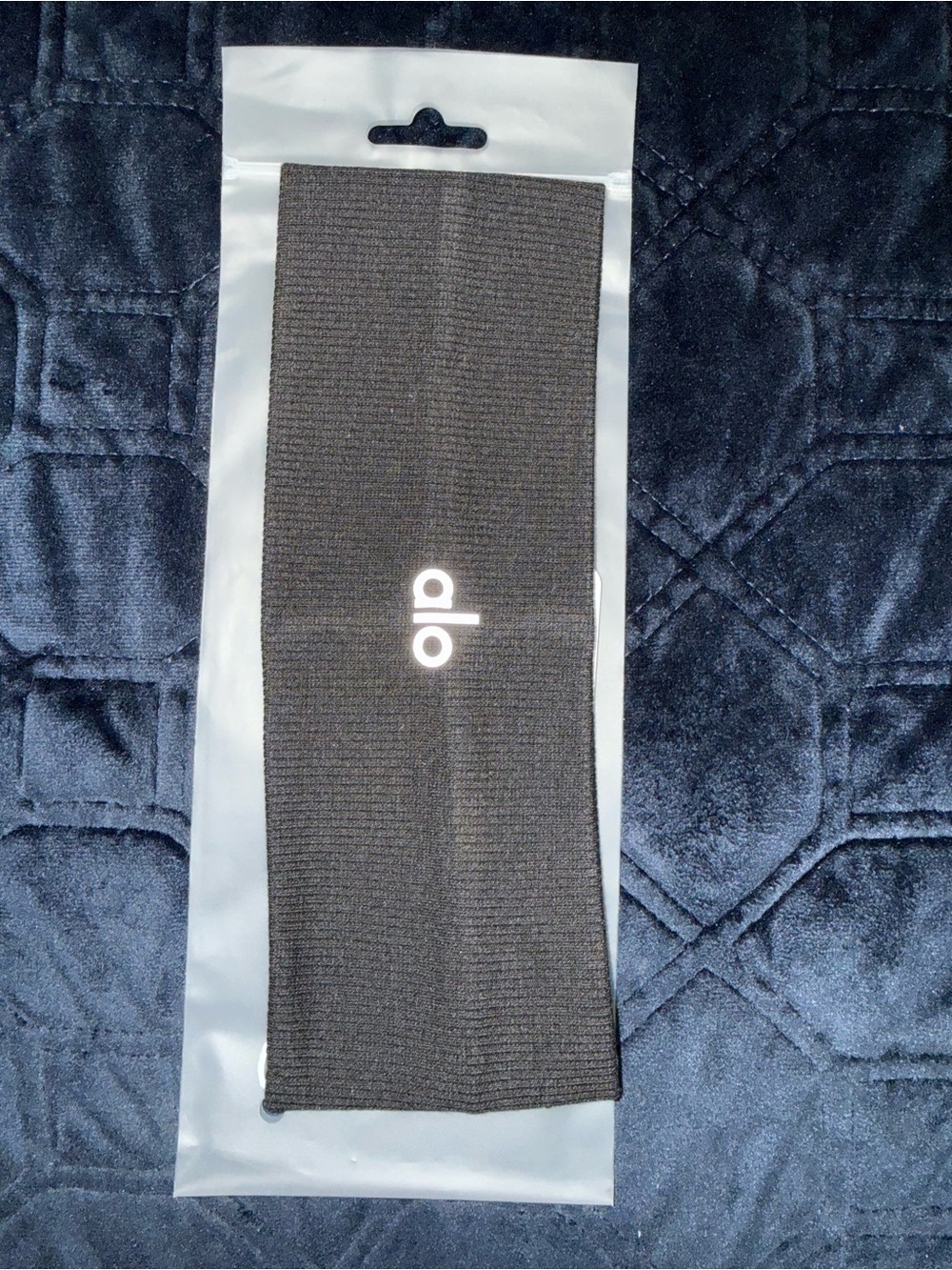 Black ALO Yoga Ribbed Headband